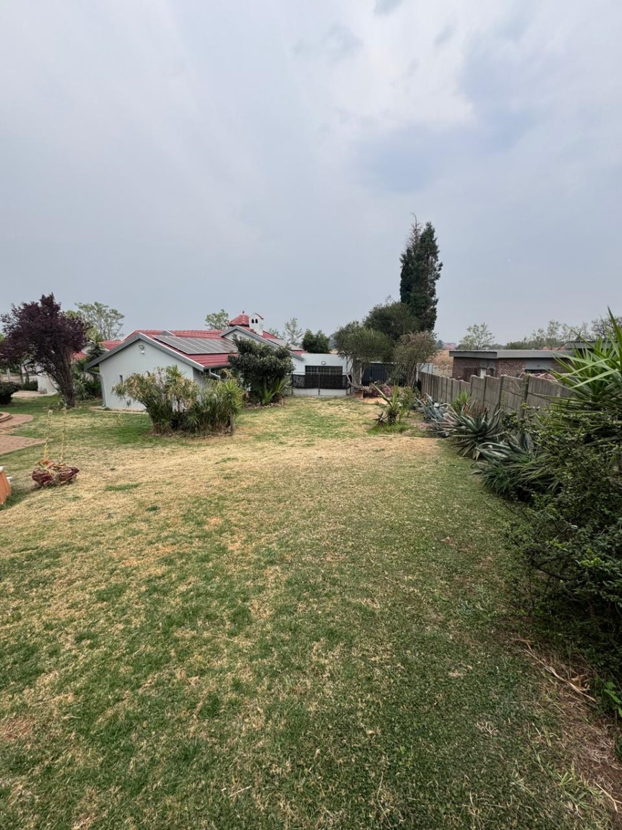 3 Bedroom Property for Sale in Bonaero Park Gauteng