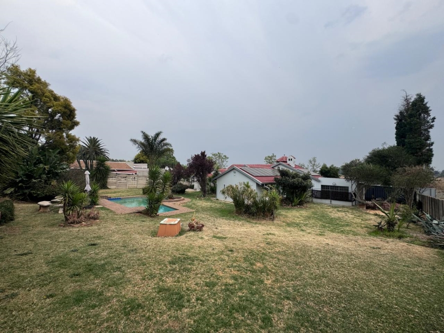 3 Bedroom Property for Sale in Bonaero Park Gauteng
