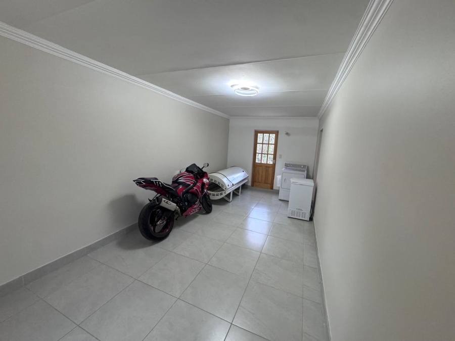 3 Bedroom Property for Sale in Bonaero Park Gauteng