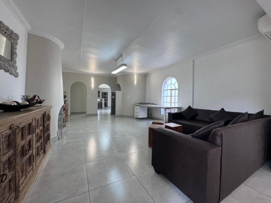 3 Bedroom Property for Sale in Bonaero Park Gauteng