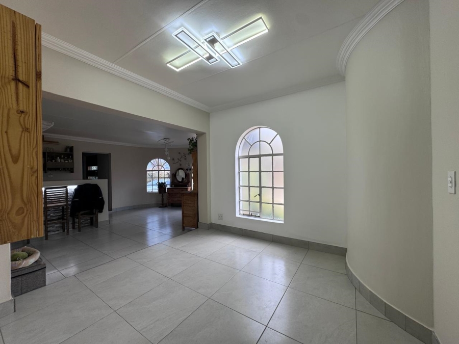 3 Bedroom Property for Sale in Bonaero Park Gauteng