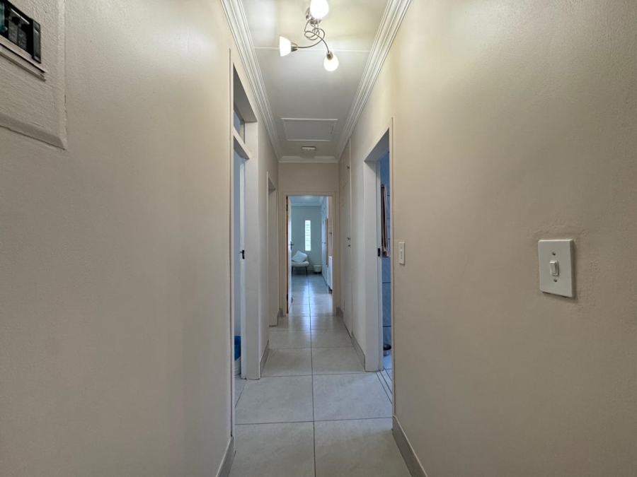 3 Bedroom Property for Sale in Bonaero Park Gauteng