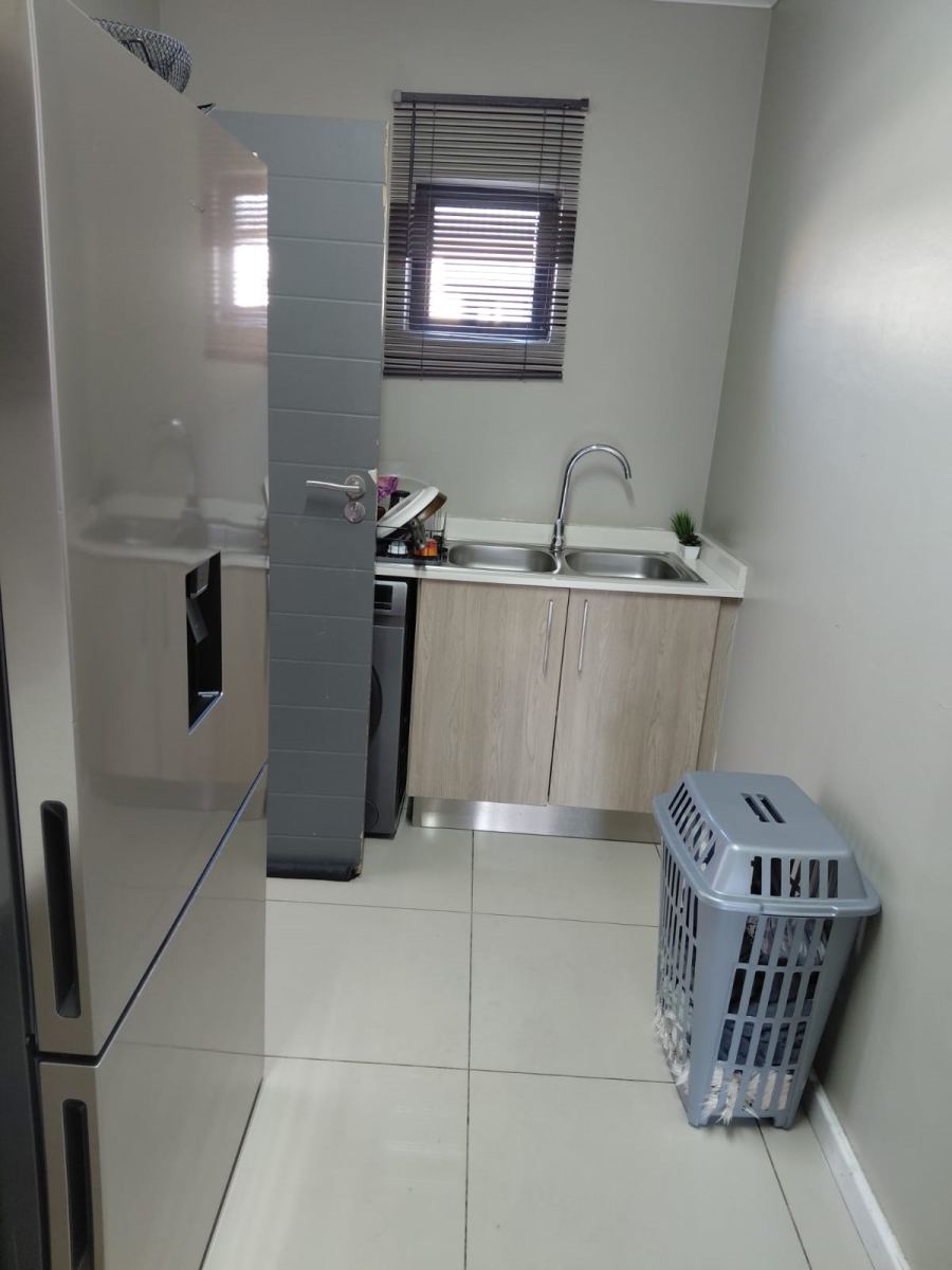 2 Bedroom Property for Sale in Halfway Gardens Gauteng