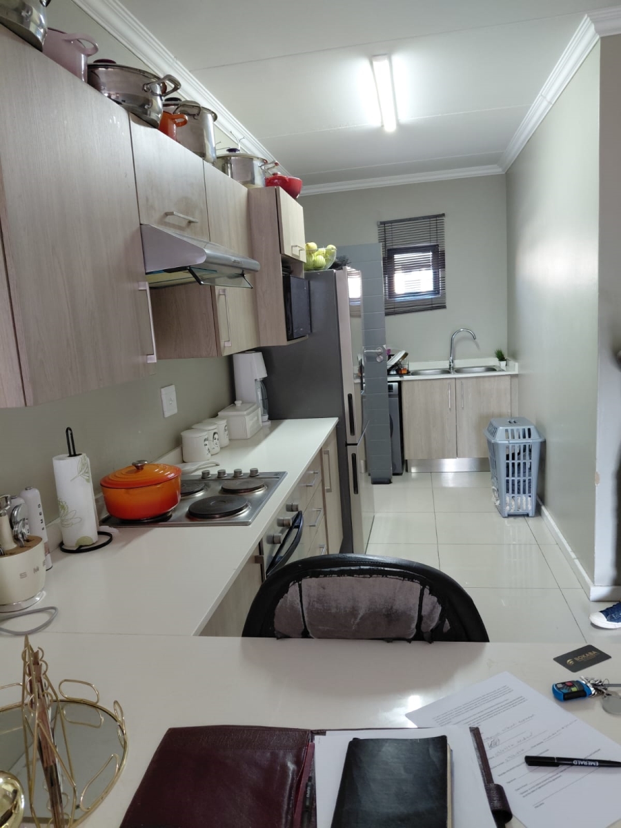 2 Bedroom Property for Sale in Halfway Gardens Gauteng