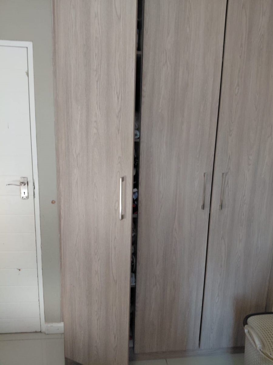 2 Bedroom Property for Sale in Halfway Gardens Gauteng