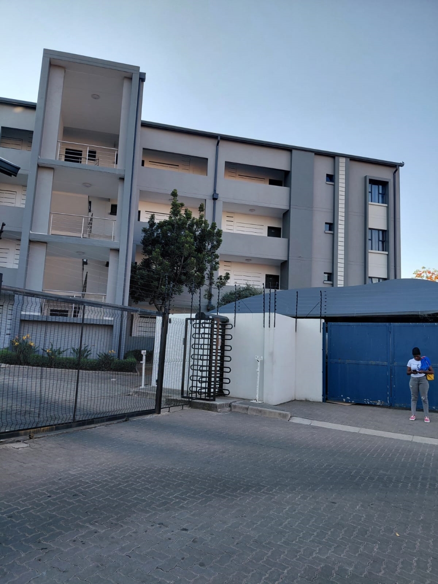 2 Bedroom Property for Sale in Halfway Gardens Gauteng