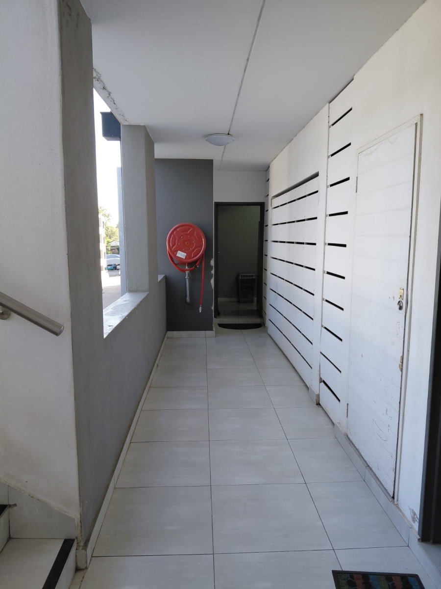 2 Bedroom Property for Sale in Halfway Gardens Gauteng