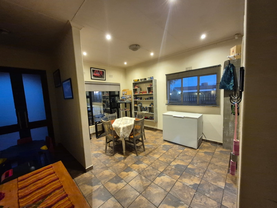 3 Bedroom Property for Sale in Hillshaven Gauteng