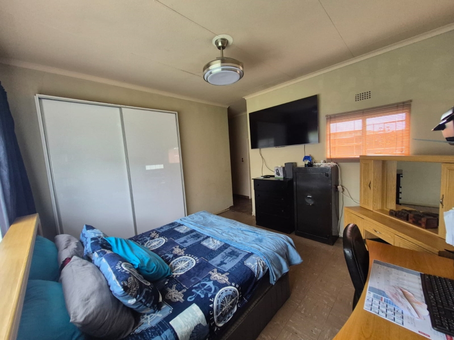 3 Bedroom Property for Sale in Hillshaven Gauteng