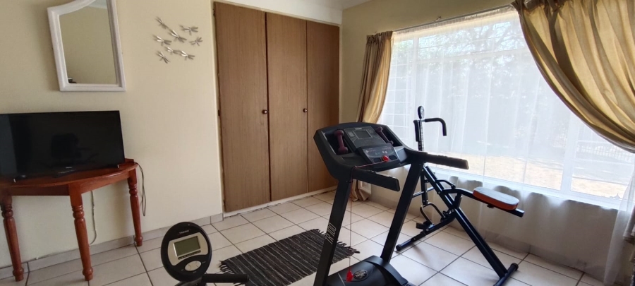 4 Bedroom Property for Sale in Hillshaven Gauteng