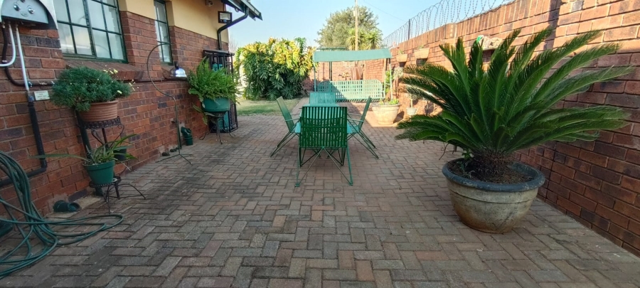 3 Bedroom Property for Sale in Westonaria Gauteng