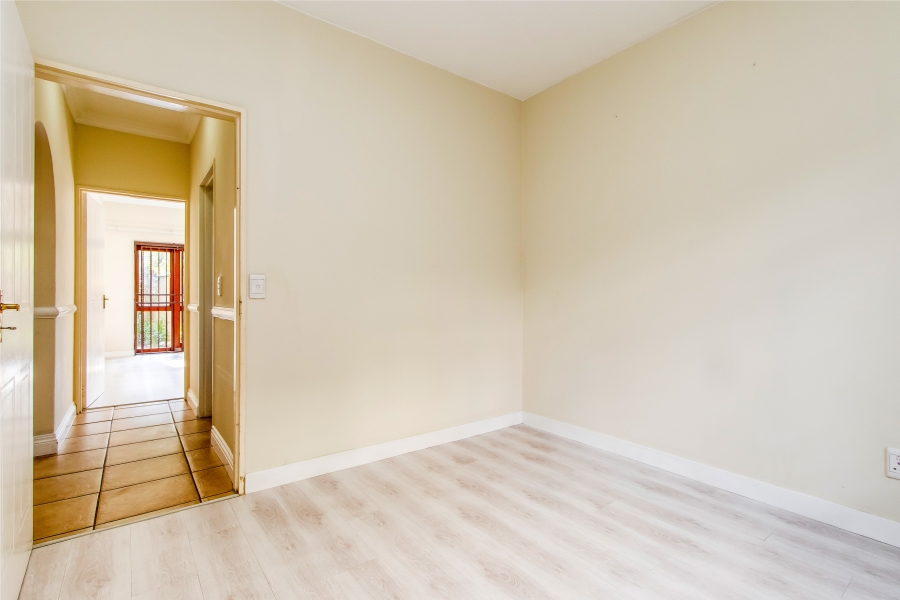 To Let 2 Bedroom Property for Rent in Morningside Gauteng