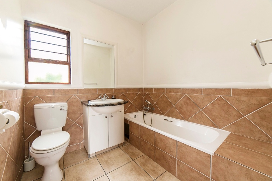 To Let 2 Bedroom Property for Rent in Morningside Gauteng