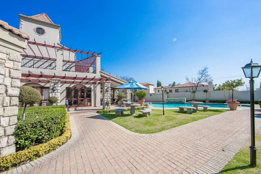 To Let 2 Bedroom Property for Rent in Morningside Gauteng