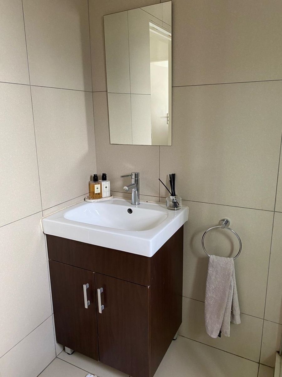 2 Bedroom Property for Sale in Carlswald Gauteng