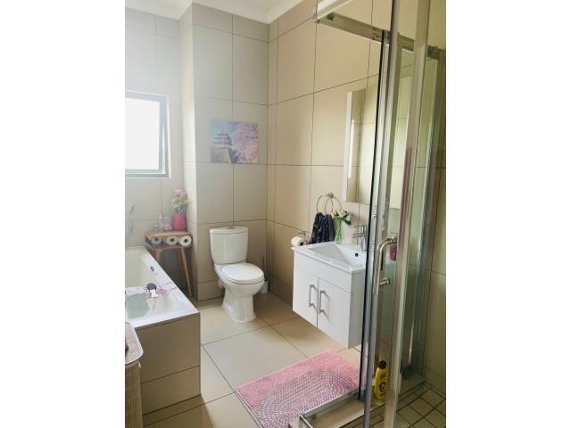 2 Bedroom Property for Sale in Lilianton Gauteng