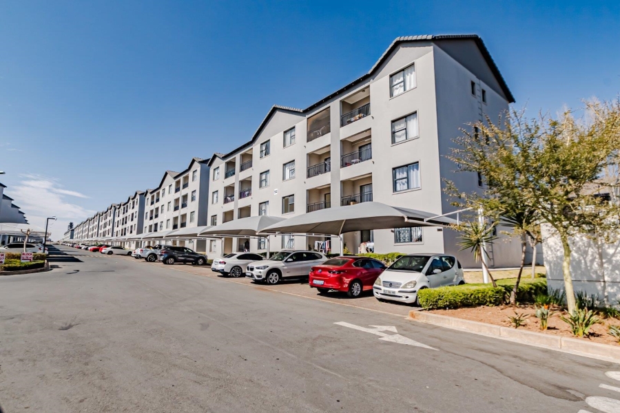 2 Bedroom Property for Sale in Carlswald Gauteng