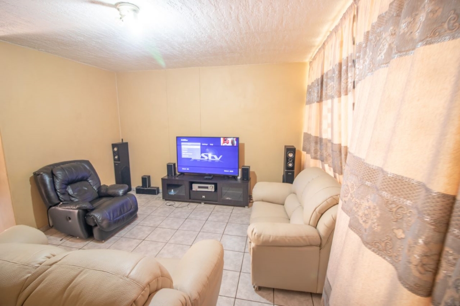 1 Bedroom Property for Sale in Kempton Park Central Gauteng