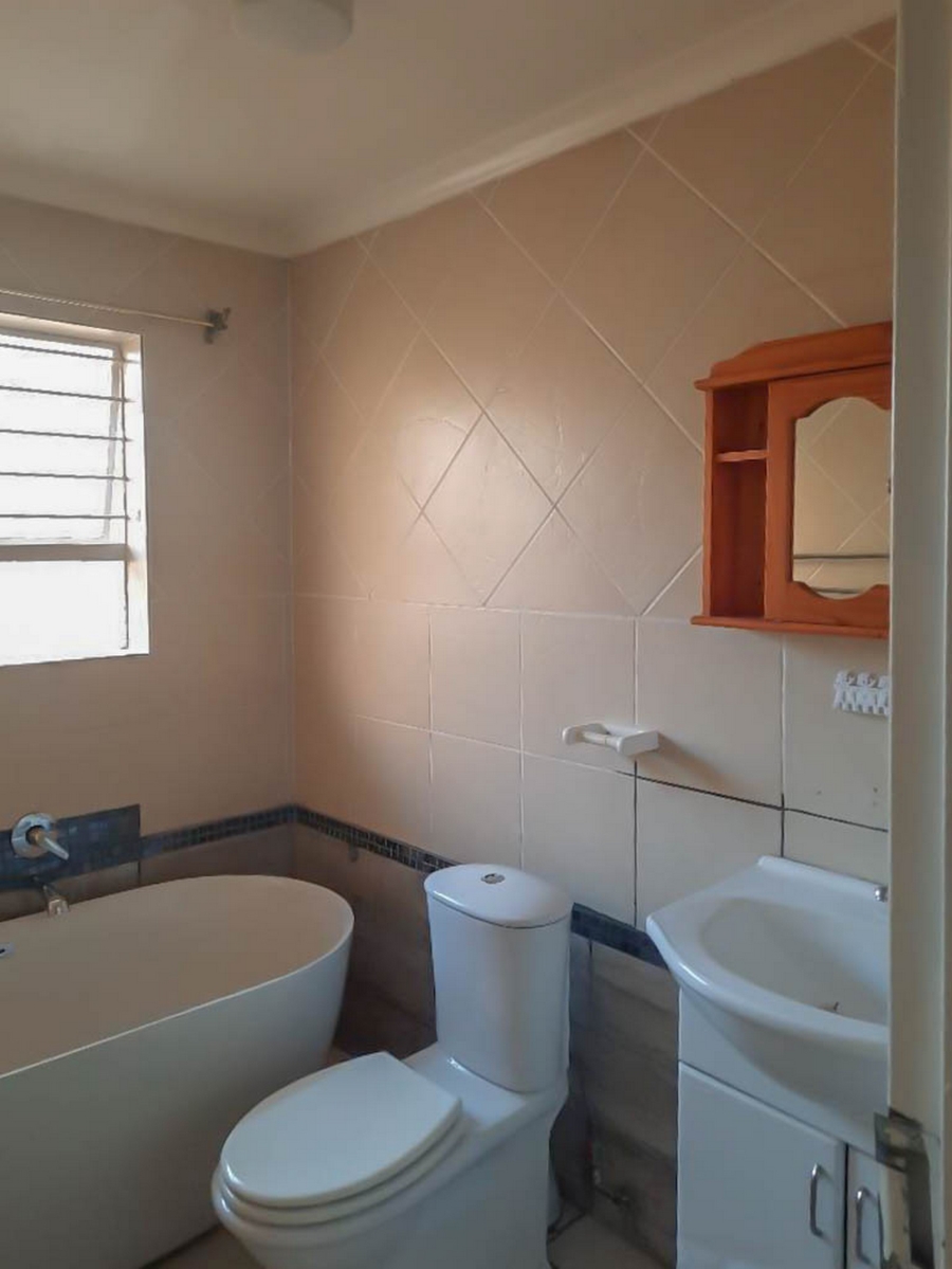 4 Bedroom Property for Sale in Kempton Park Ext 4 Gauteng