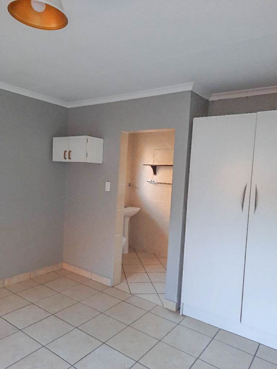 4 Bedroom Property for Sale in Kempton Park Ext 4 Gauteng