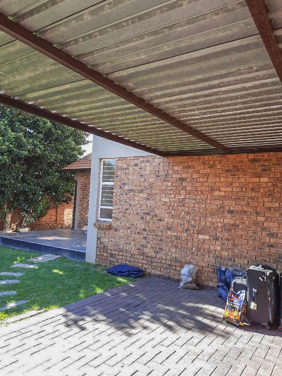 4 Bedroom Property for Sale in Kempton Park Ext 4 Gauteng