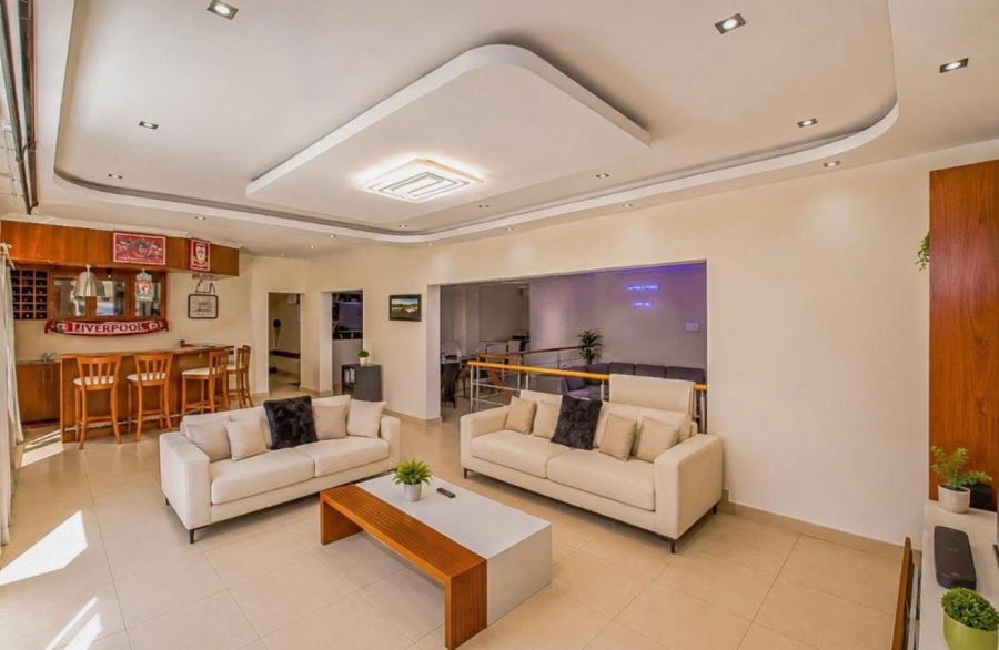 4 Bedroom Property for Sale in Glenvista Gauteng