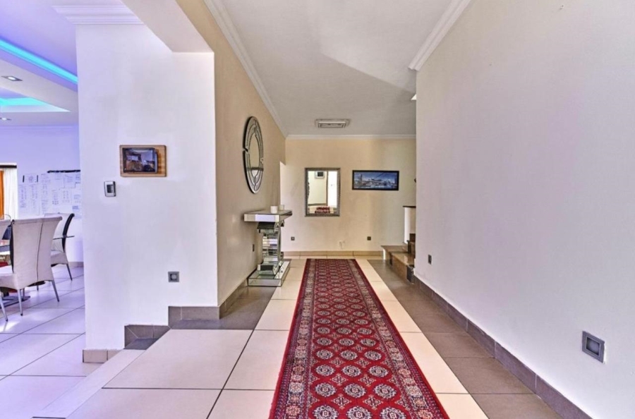 4 Bedroom Property for Sale in Glenvista Gauteng