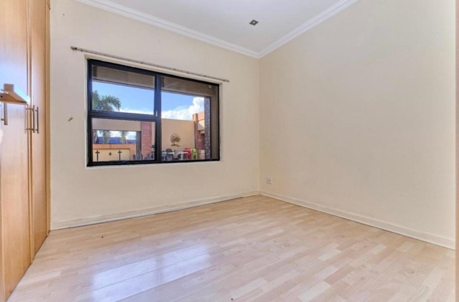 4 Bedroom Property for Sale in Glenvista Gauteng