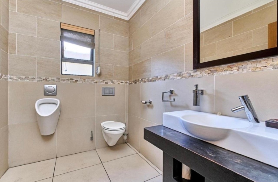 4 Bedroom Property for Sale in Glenvista Gauteng