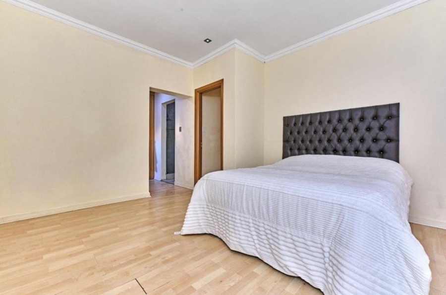 4 Bedroom Property for Sale in Glenvista Gauteng
