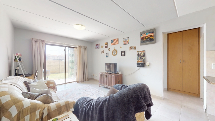 2 Bedroom Property for Sale in Parkrand Gauteng