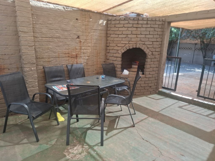 3 Bedroom Property for Sale in Westonaria Gauteng