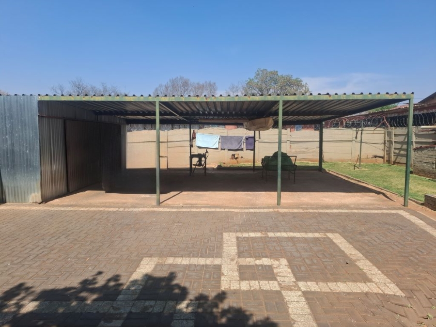 3 Bedroom Property for Sale in Westonaria Gauteng