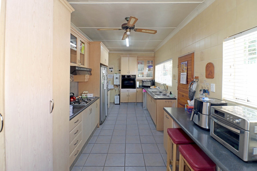 4 Bedroom Property for Sale in Glenhazel Gauteng