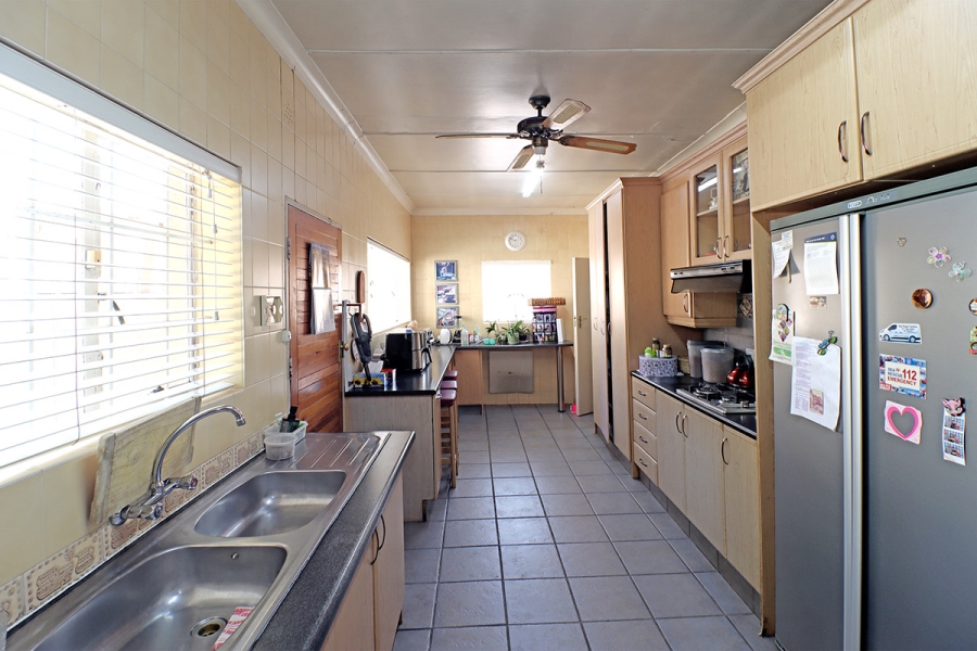 4 Bedroom Property for Sale in Glenhazel Gauteng