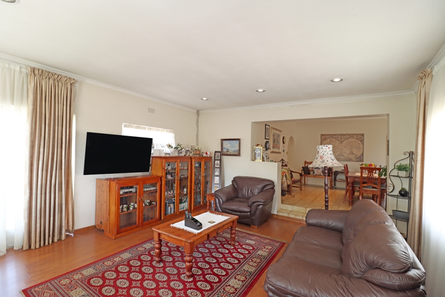 4 Bedroom Property for Sale in Glenhazel Gauteng
