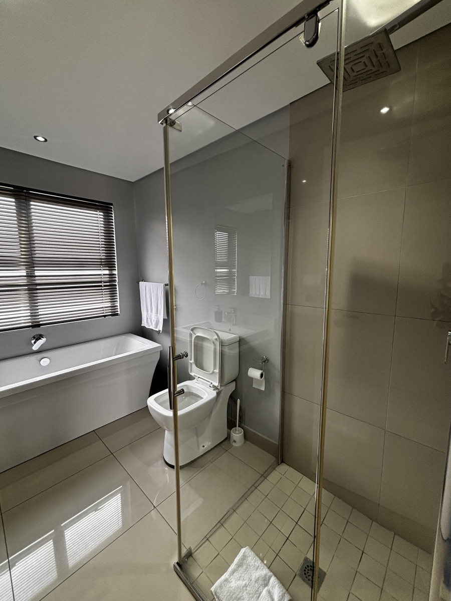 1 Bedroom Property for Sale in Broadacres Gauteng