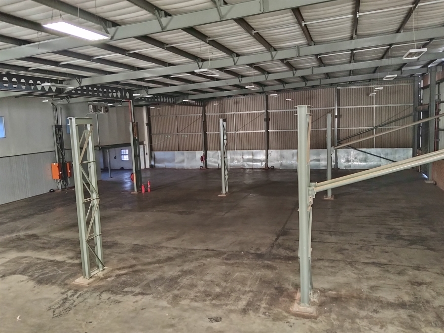 To Let Commercial Property for Rent in Strijdom Park Gauteng