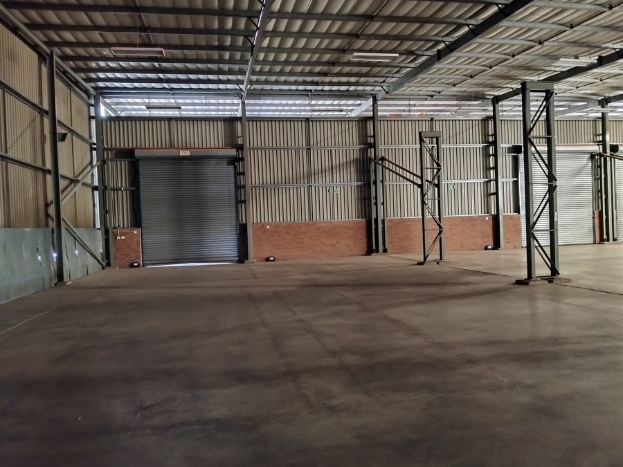 To Let Commercial Property for Rent in Strijdom Park Gauteng