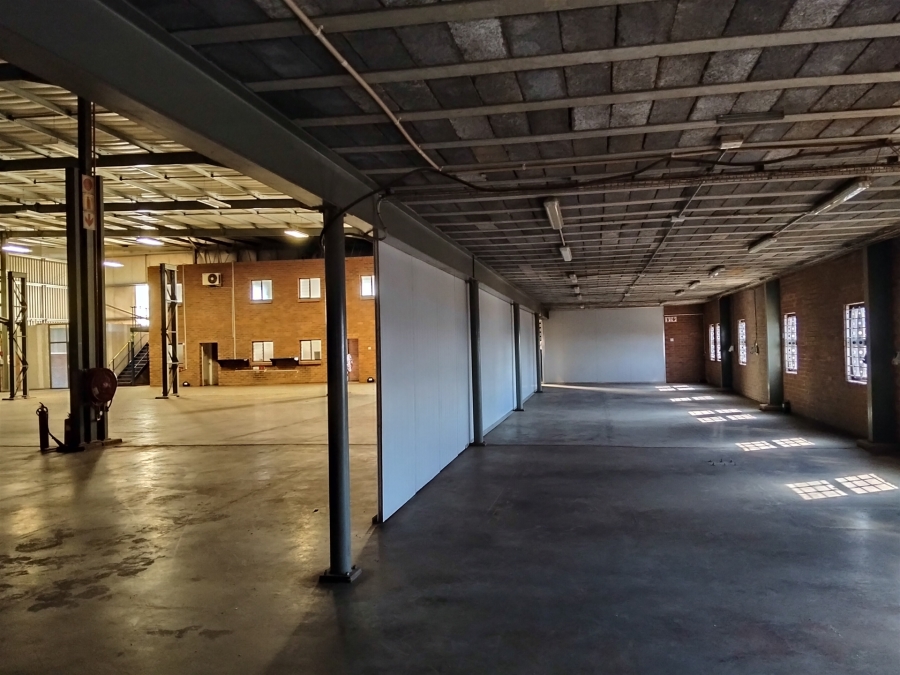 To Let Commercial Property for Rent in Strijdom Park Gauteng