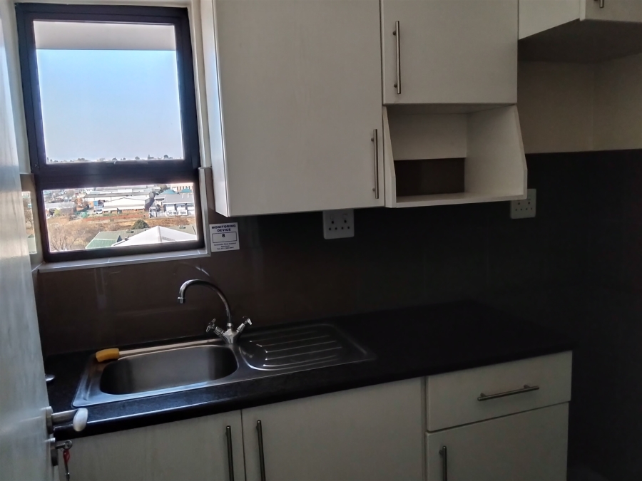 To Let Commercial Property for Rent in Strijdom Park Gauteng