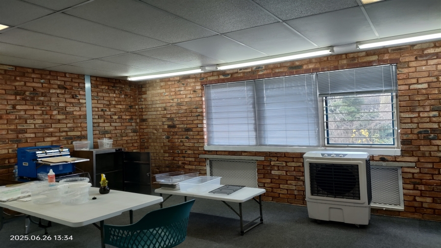 To Let Commercial Property for Rent in Strijdom Park Gauteng