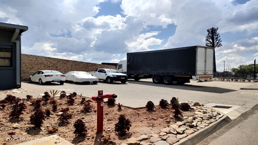 To Let Commercial Property for Rent in Kya Sands Gauteng