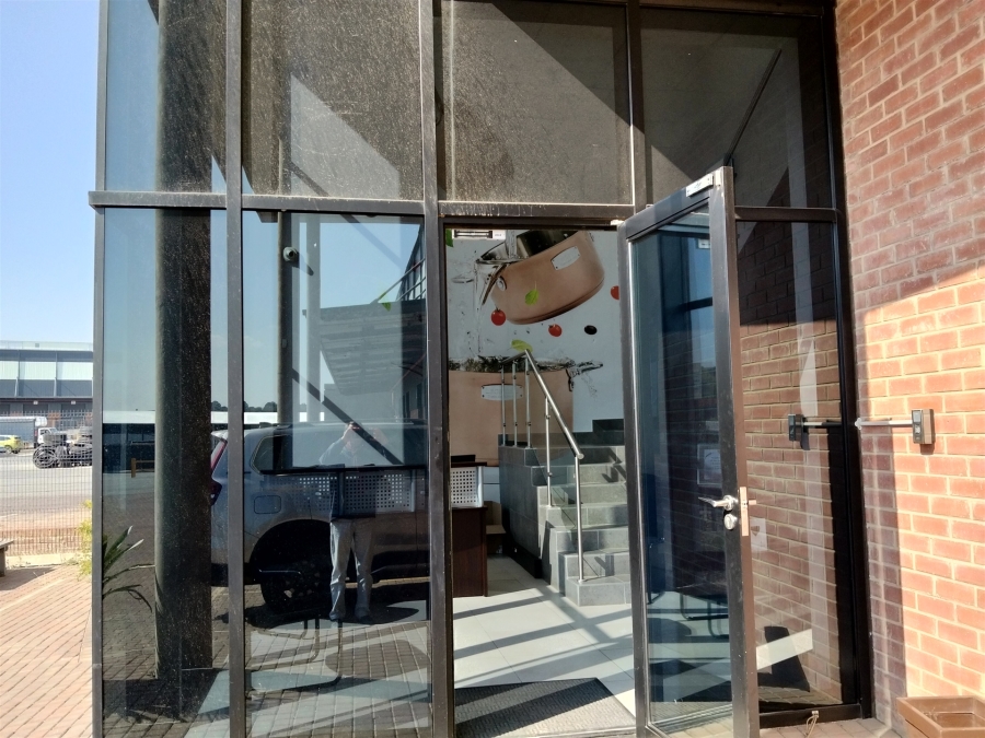 To Let Commercial Property for Rent in North Riding Gauteng