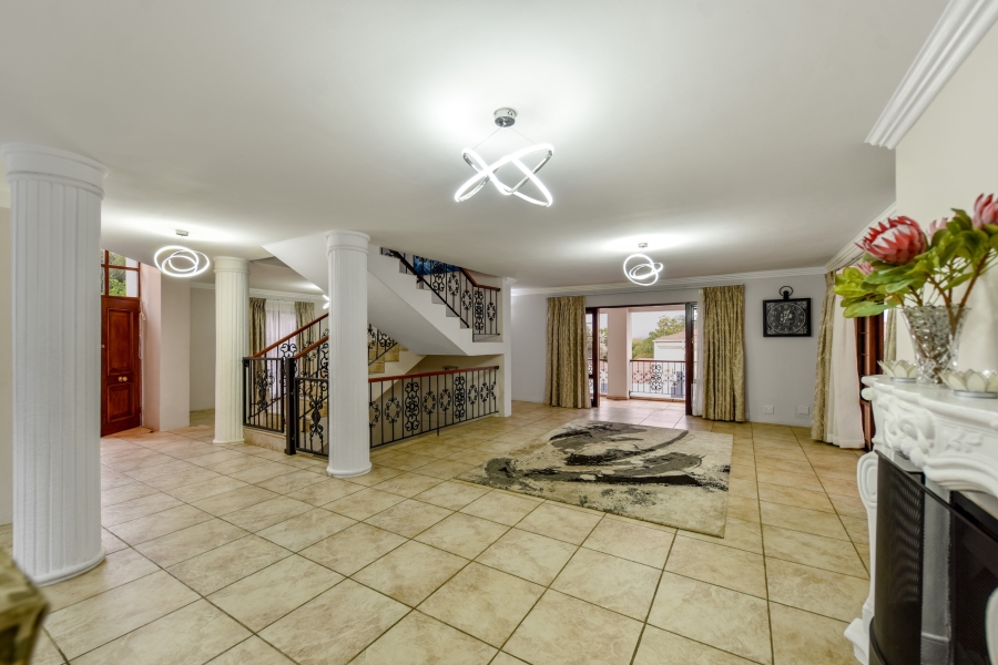 5 Bedroom Property for Sale in Olympus AH Gauteng