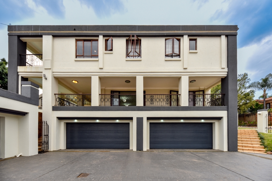 5 Bedroom Property for Sale in Olympus AH Gauteng