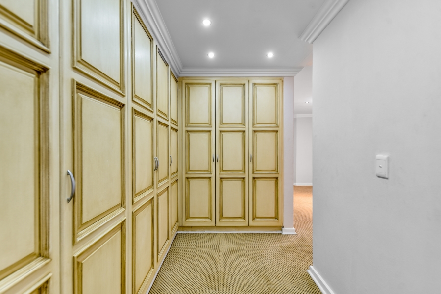 5 Bedroom Property for Sale in Olympus AH Gauteng