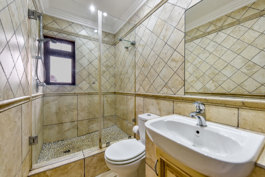 5 Bedroom Property for Sale in Olympus AH Gauteng