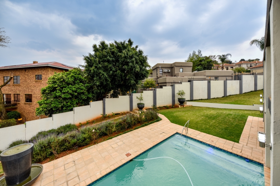 5 Bedroom Property for Sale in Olympus AH Gauteng