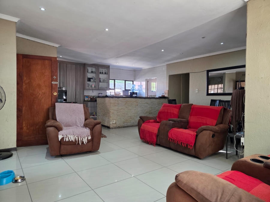 5 Bedroom Property for Sale in Croydon Gauteng